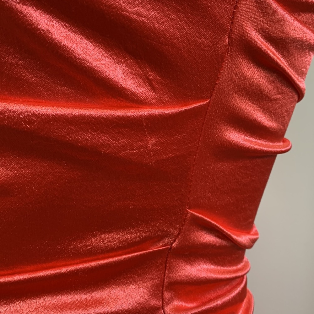 Le Château coral satin dress - Picture 9 of 15